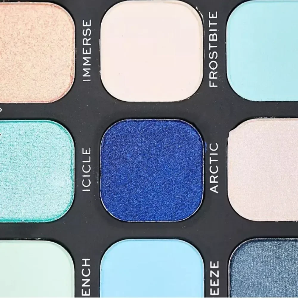 Revolution Beauty Forever Flawless Eyeshadow‎ Palette
